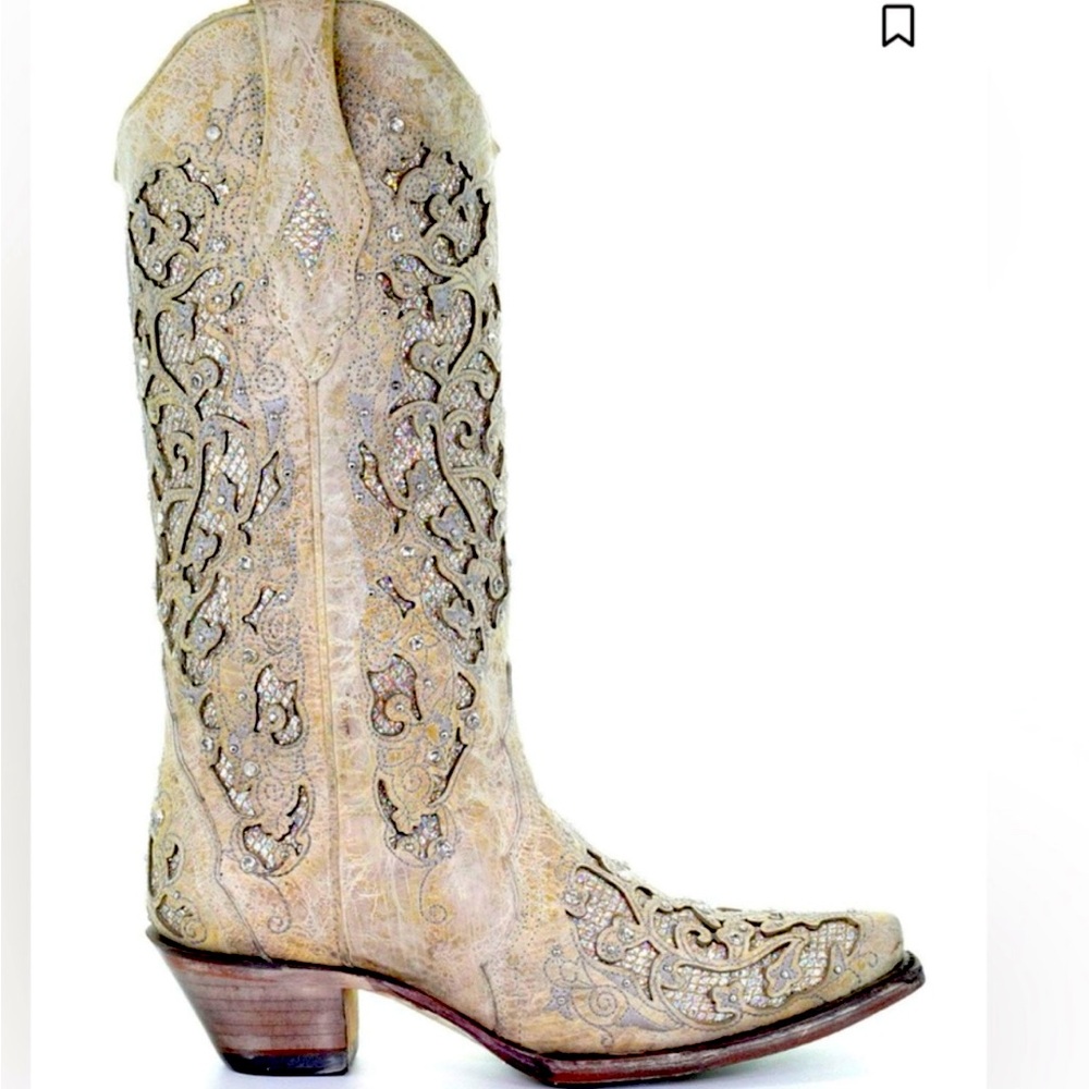 Corral Wedding white glitter Swarovski  crystal inlay boots. Wore 2 times.